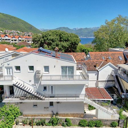 Apartments Ljubica Херцег Нови Екстериор снимка