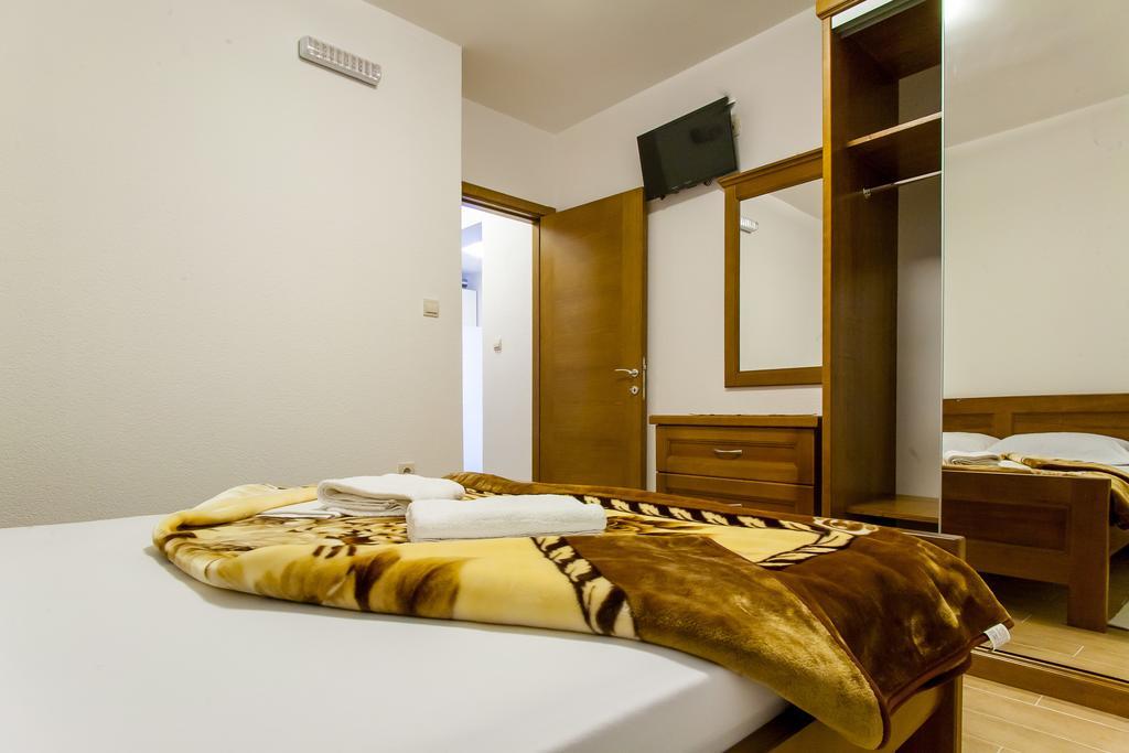 Apartments Ljubica Херцег Нови Стая снимка