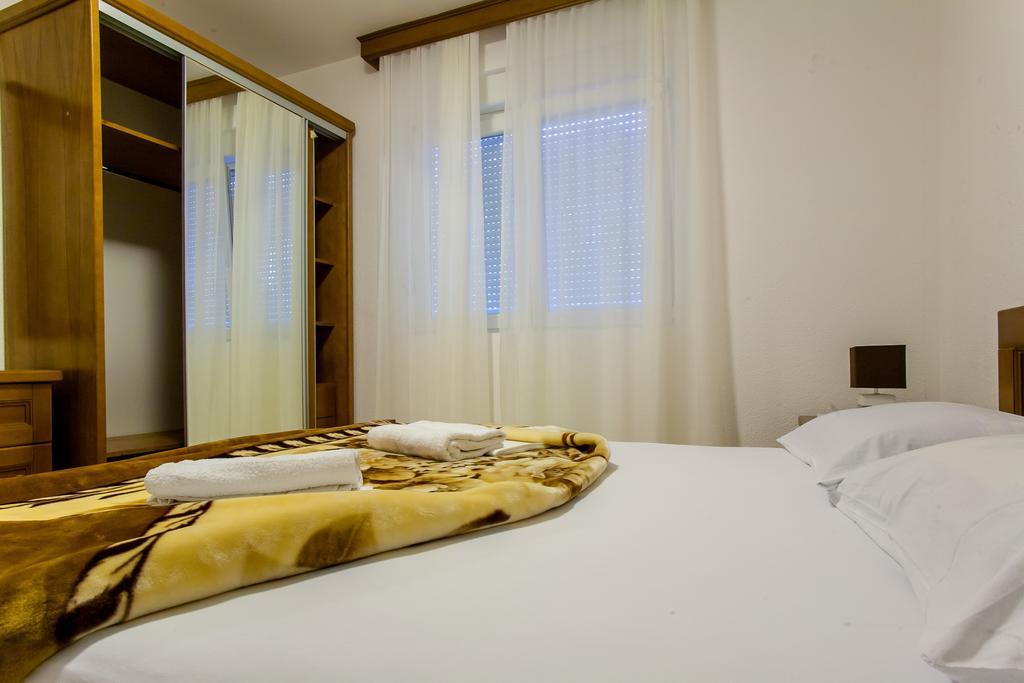 Apartments Ljubica Херцег Нови Стая снимка