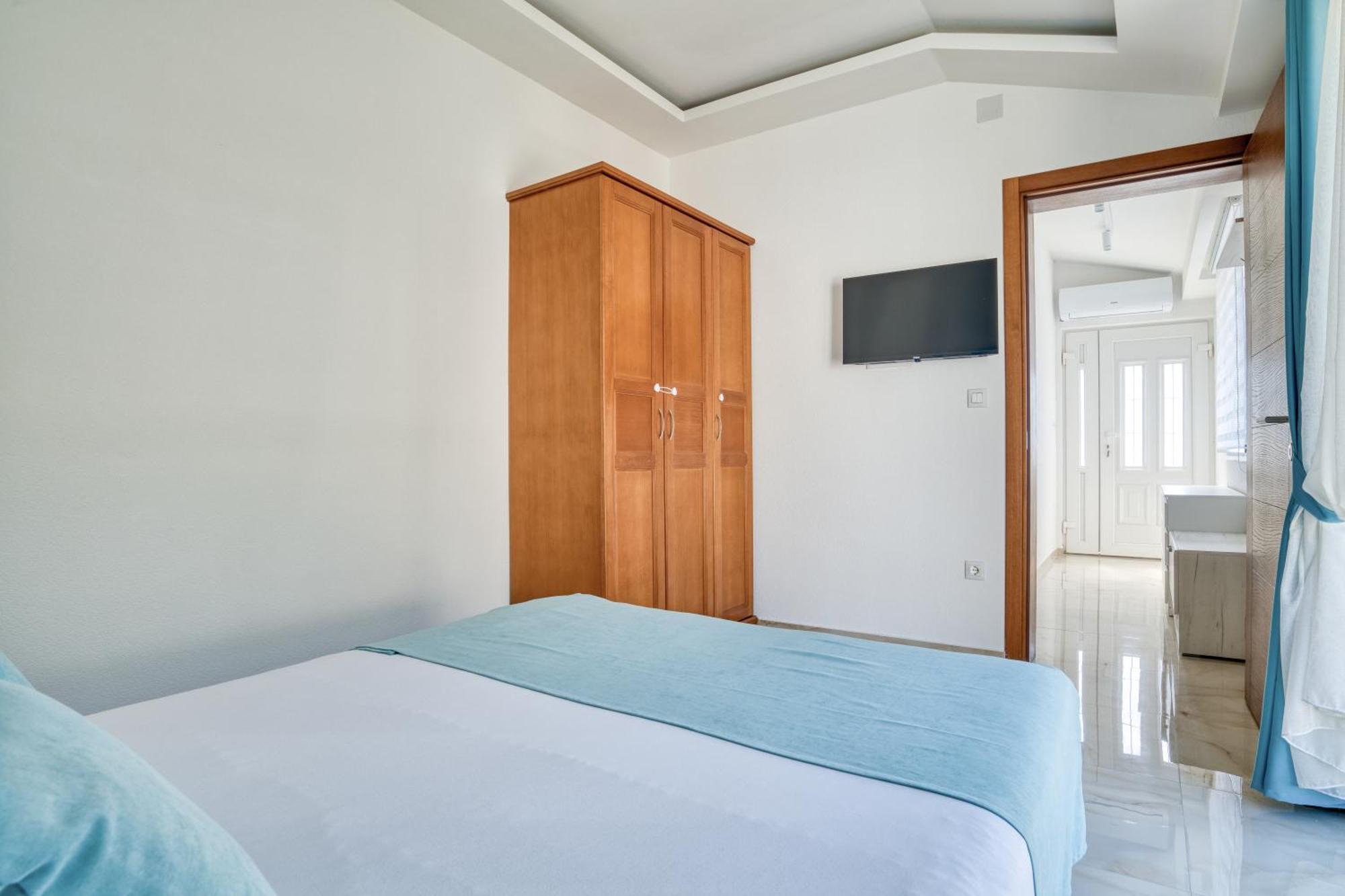 Apartments Ljubica Херцег Нови Екстериор снимка