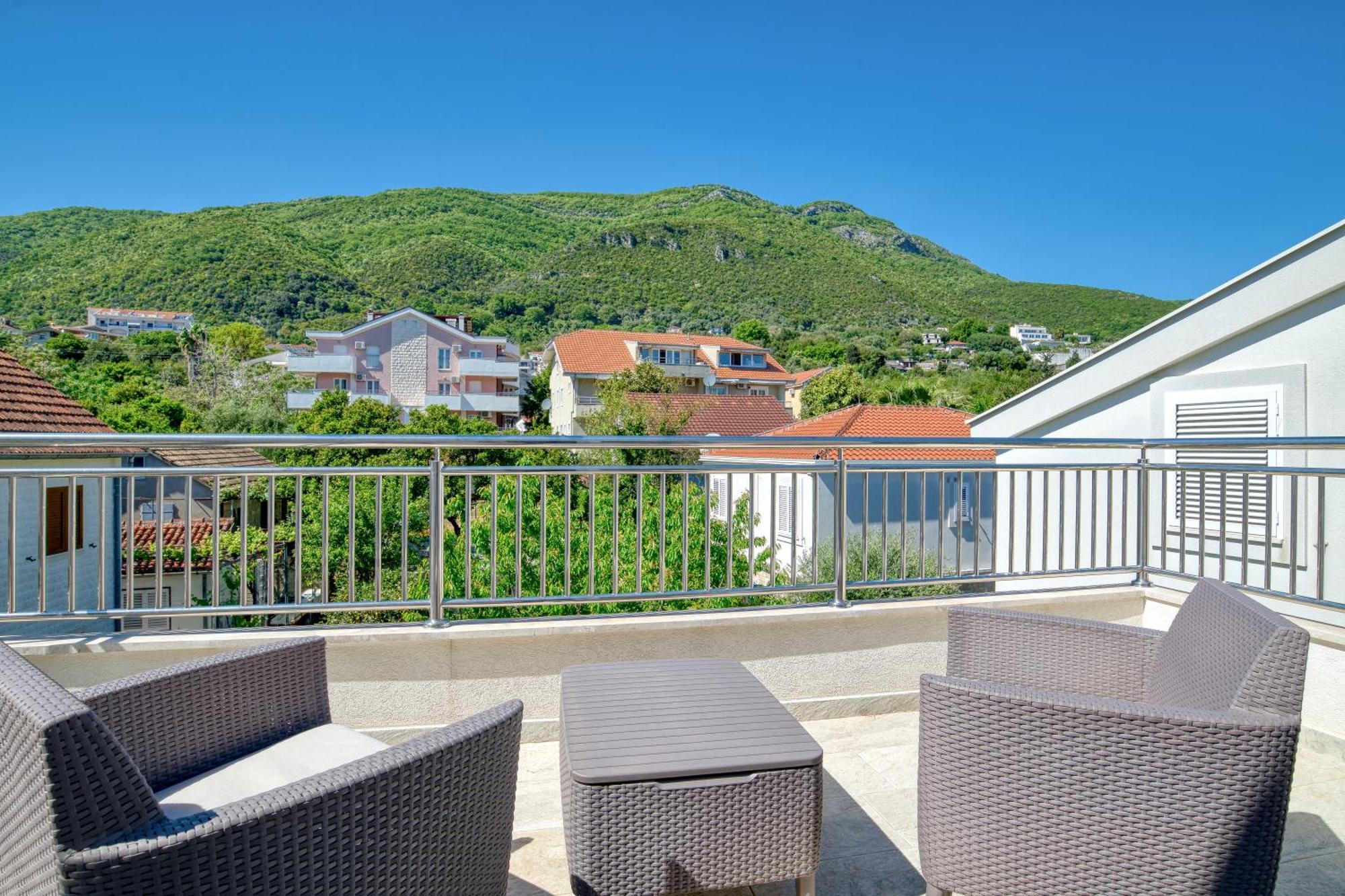 Apartments Ljubica Херцег Нови Екстериор снимка