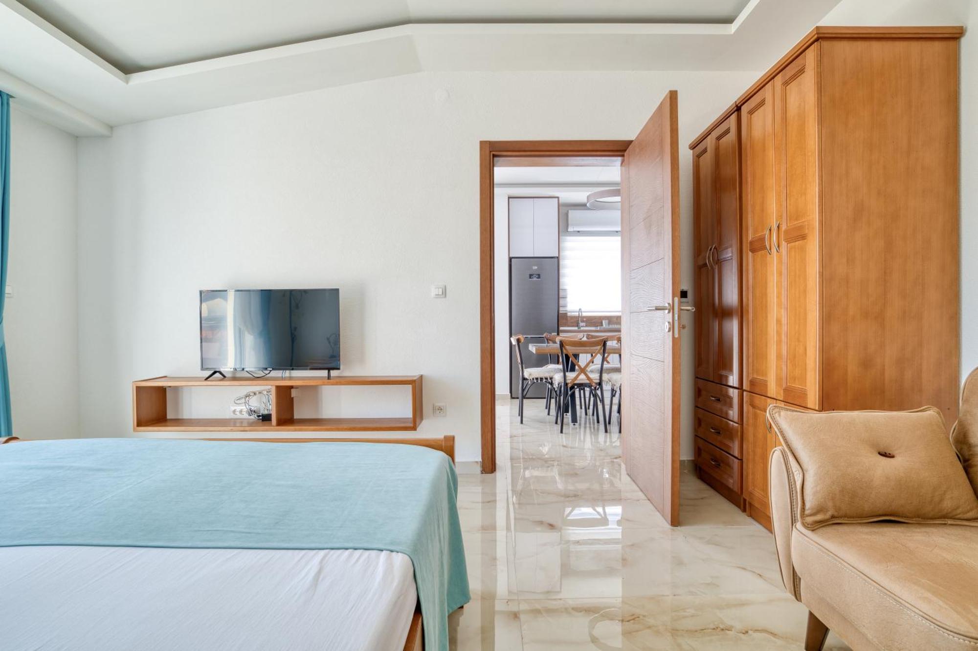 Apartments Ljubica Херцег Нови Екстериор снимка