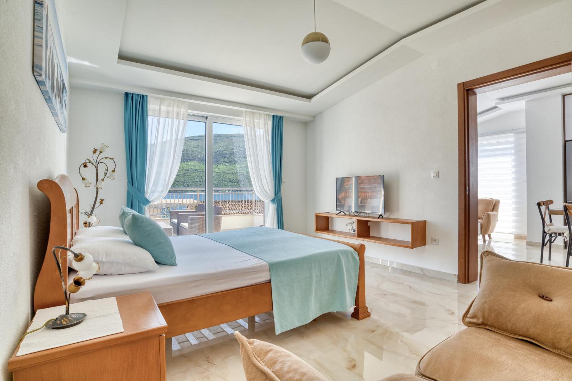 Apartments Ljubica Херцег Нови Екстериор снимка