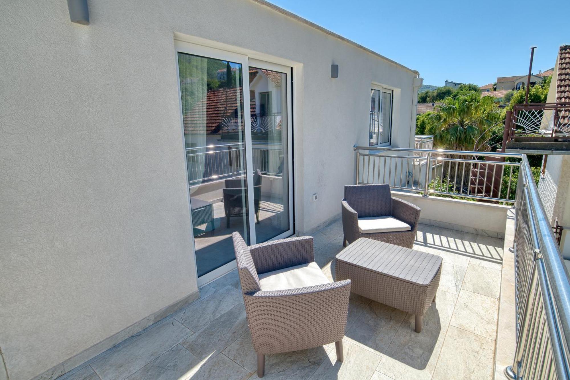 Apartments Ljubica Херцег Нови Екстериор снимка