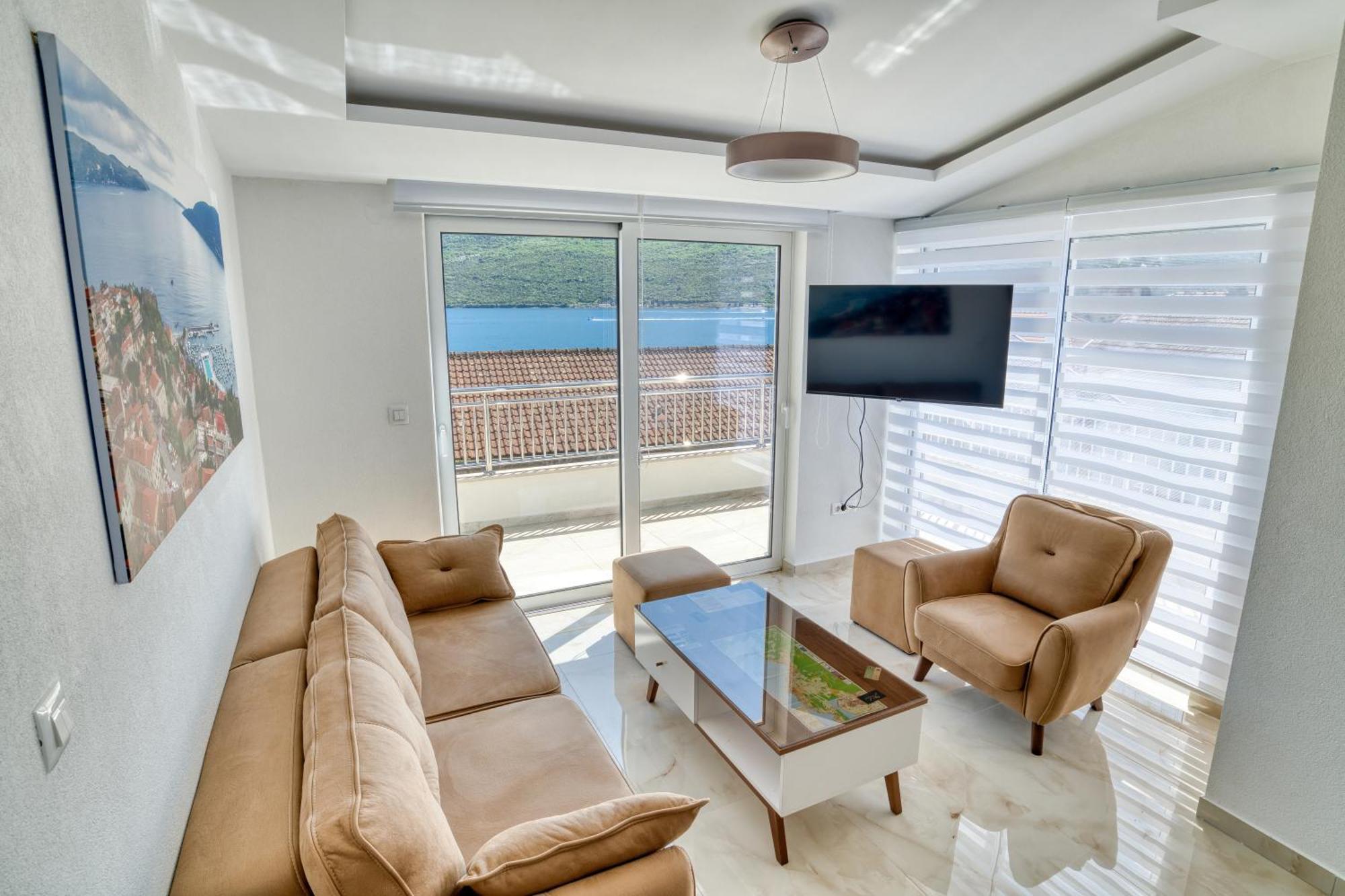 Apartments Ljubica Херцег Нови Екстериор снимка