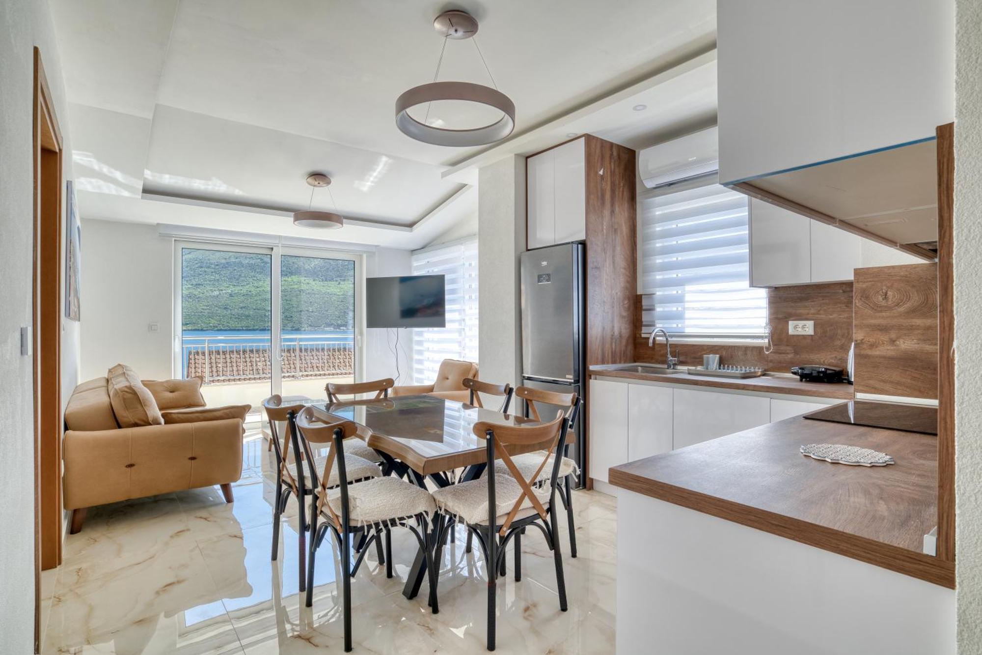 Apartments Ljubica Херцег Нови Екстериор снимка