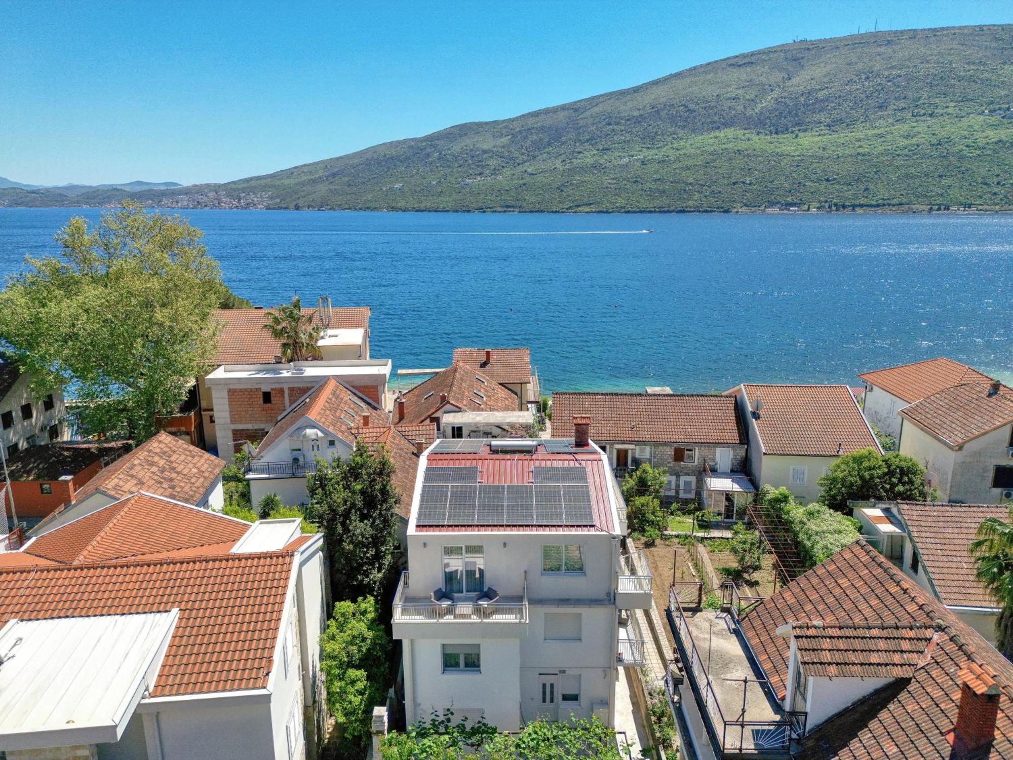 Apartments Ljubica Херцег Нови Екстериор снимка